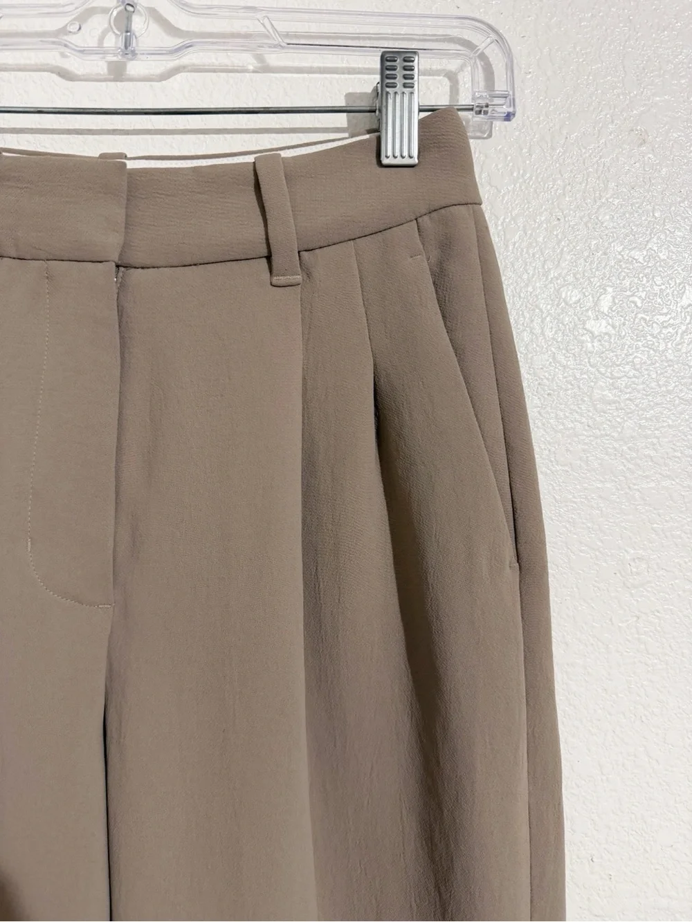 Aritzia The Effortless Pant Crepette High Rise Wide-Leg Trouser in Nomad Taupe